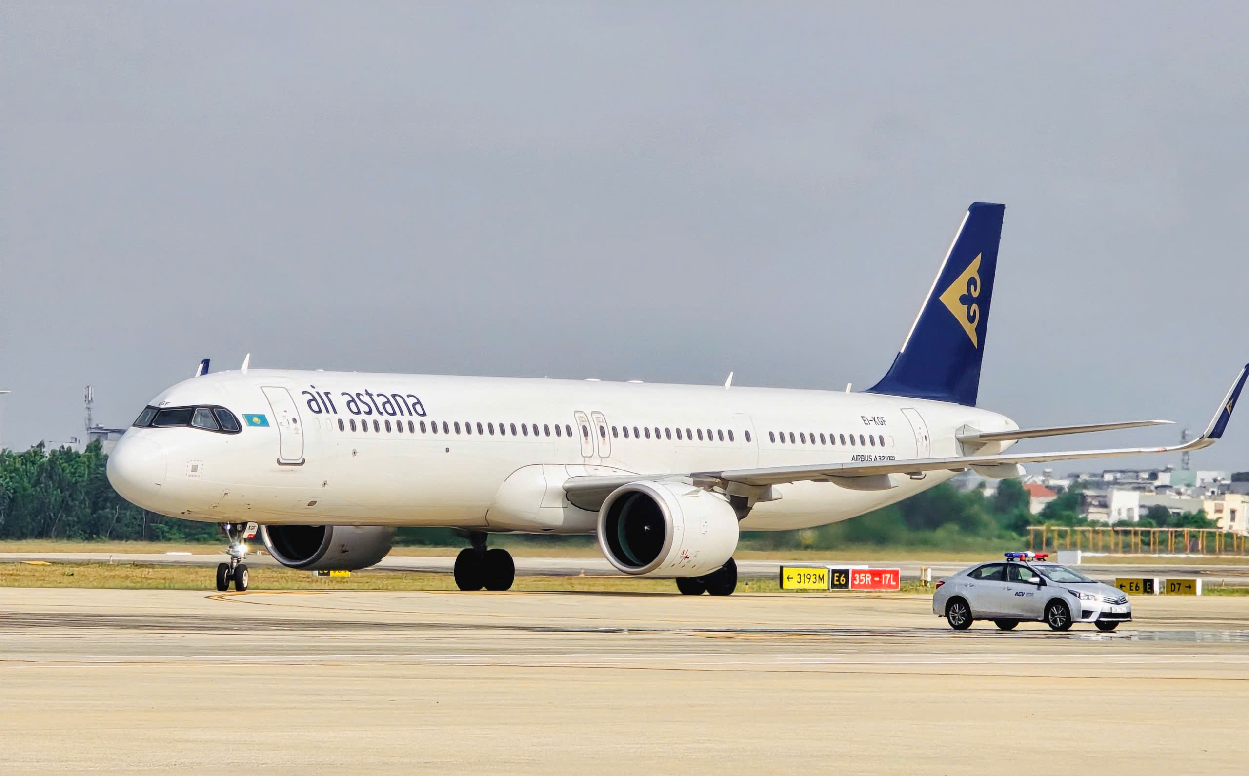 Welcoming Air Astana to Da Nang