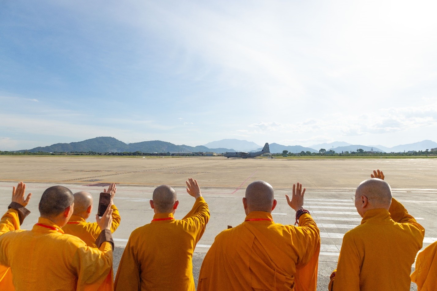 Da Nang International Airport holds farewell ceremony for the Buddha’s Relic returning to India