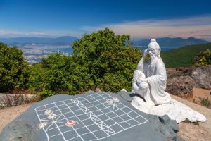 棋盘峰 - 岘港的“屋顶”