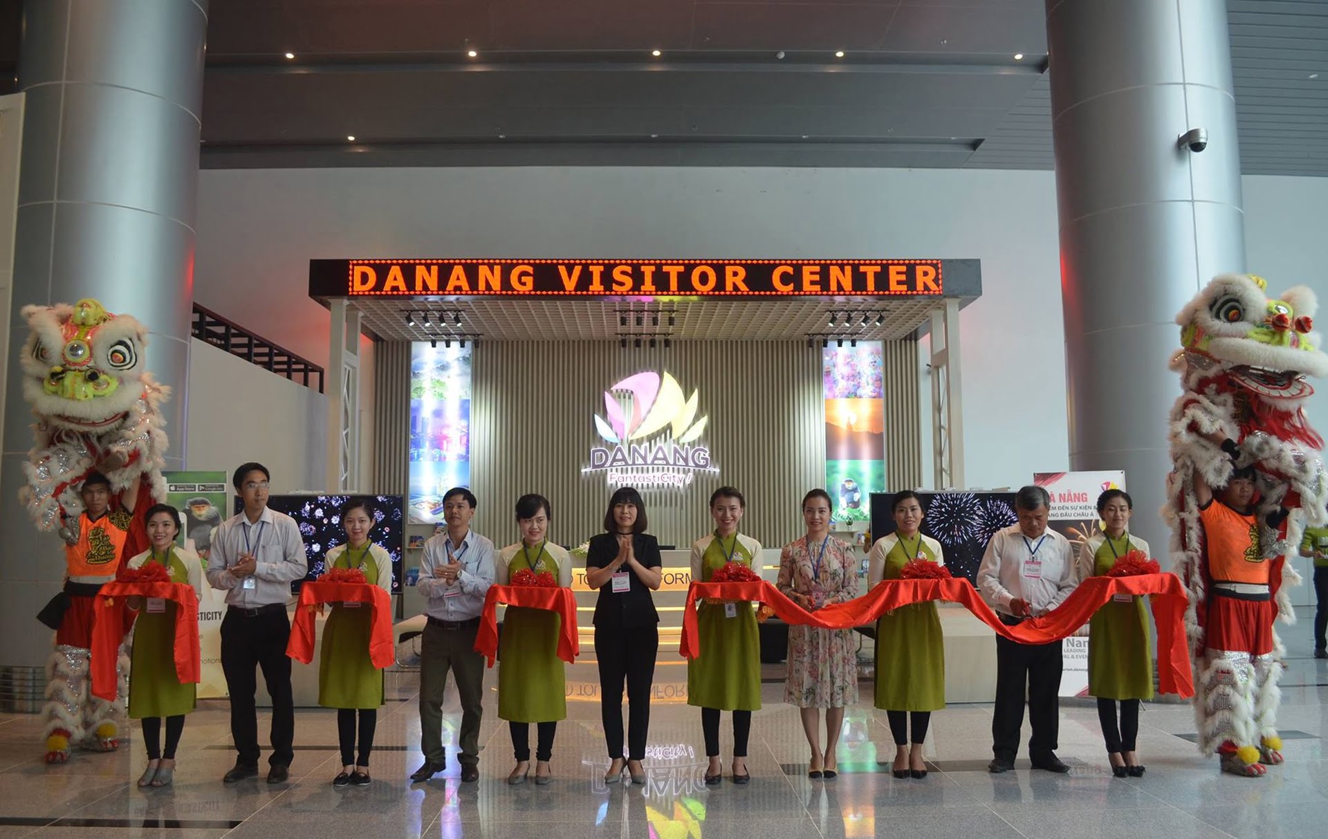 Danang Visitor Center opens at new international terminal